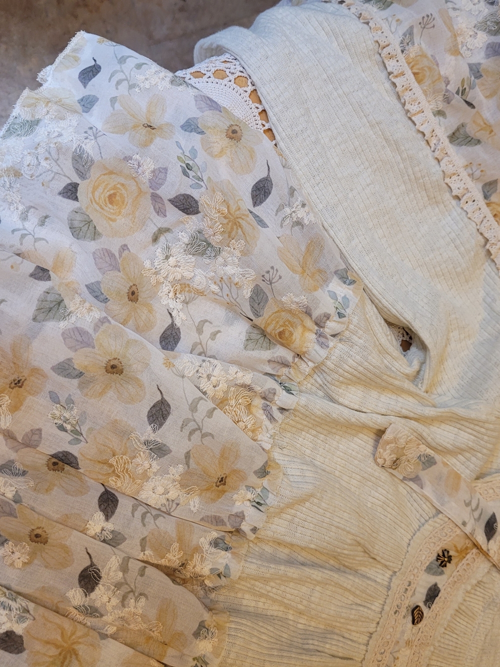 POL Boho Floral Lace-Trim Peasant Blouse - Cream with Yellow Floral NWOT - Picture 10 of 10